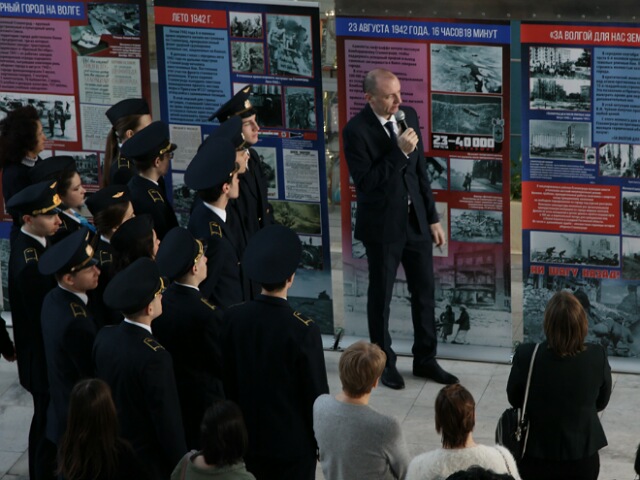 Выставка «Сталинград в истории Великобритании» открылась в Москве